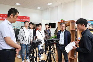 跨學(xué)科融合促發(fā)展 文化藝術(shù)管理學(xué)院與設(shè)計(jì)學(xué)院聯(lián)合主題黨日暨專業(yè)交流活動(dòng)